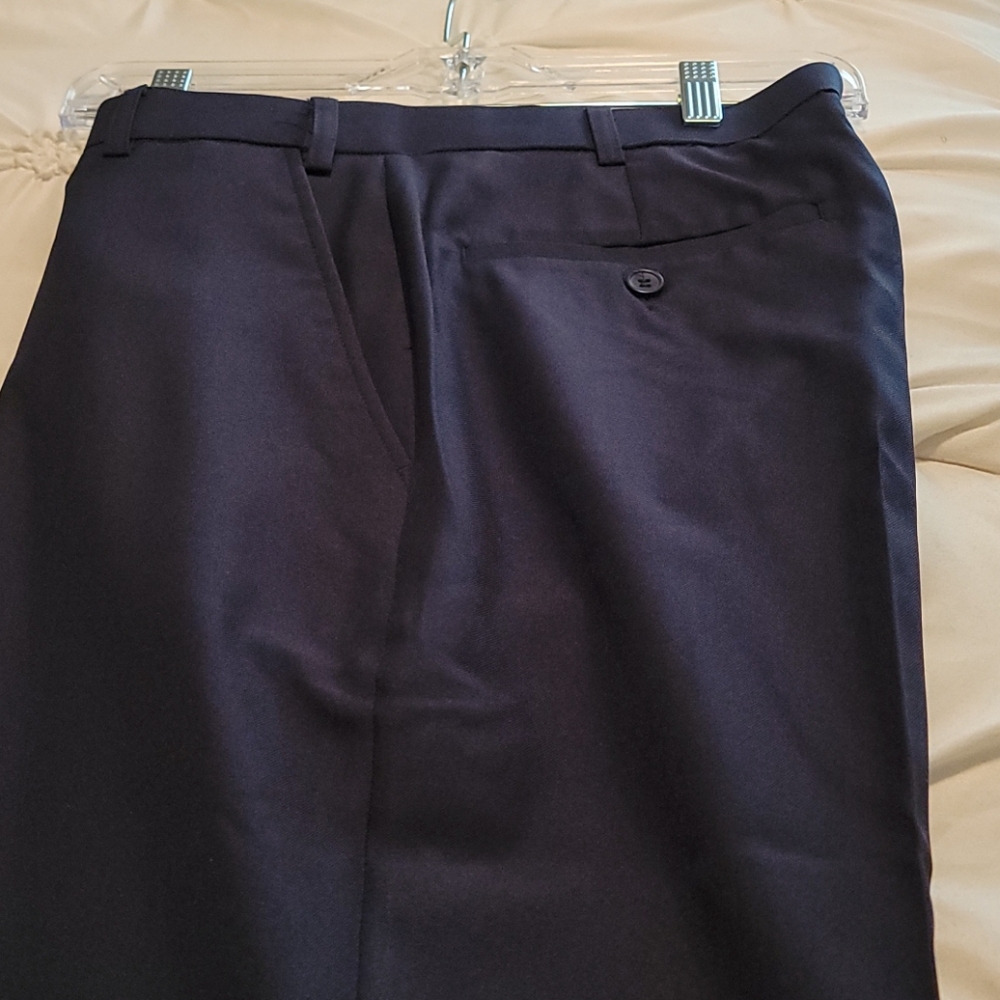 Men dress pants, size 32L